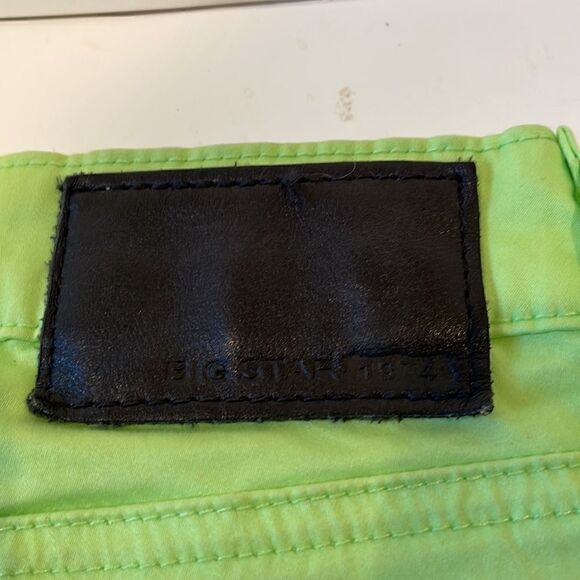 Big Star 1974 Neon Green shorts Women's size 28 - Picture 6 of 8